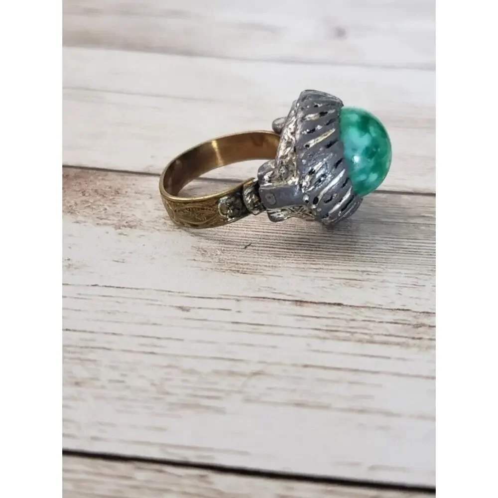 Vintage Ring - Adjustable With Green Center